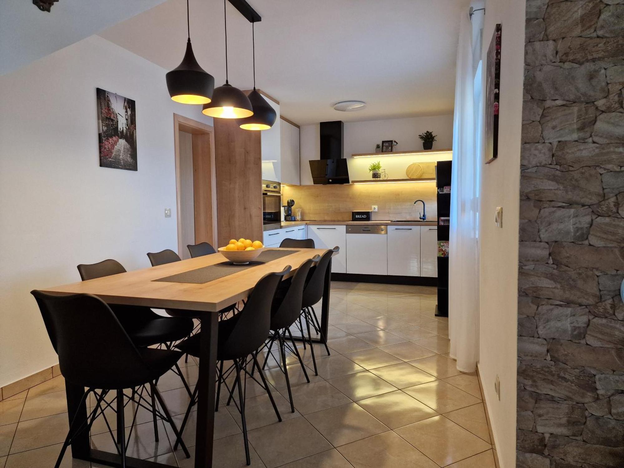 Beautiful Holiday Home "Villa Luka" Kaštel Štafilić Exterior foto